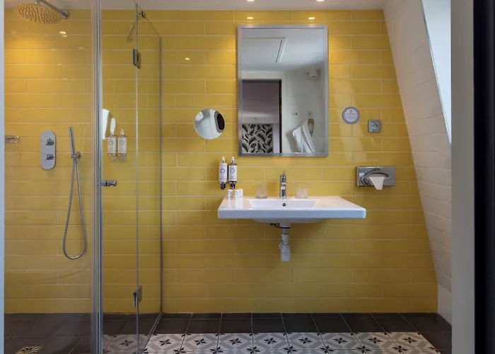 Les Matins De Paris & Spa
